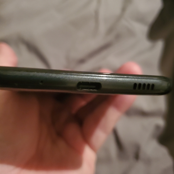 Samsung A11 Cell phone Unlocked - Picture 7 of 8